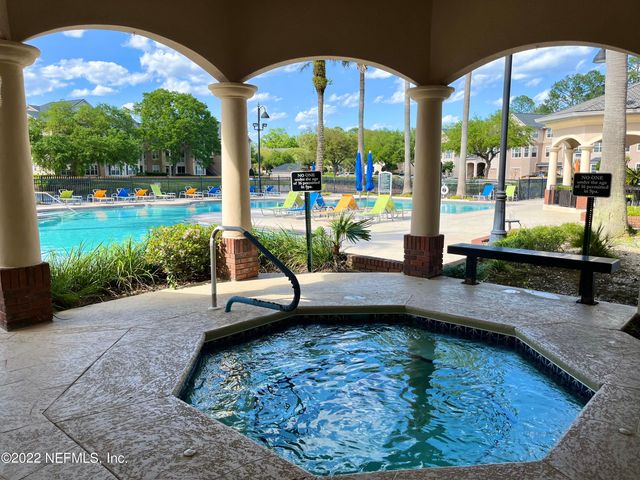 13810 SUTTON PARK Drive 320, Jacksonville, FL 32224