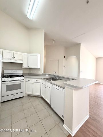 13810 SUTTON PARK Drive 320, Jacksonville, FL 32224