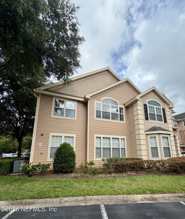 13810 SUTTON PARK Drive 320, Jacksonville, FL 32224