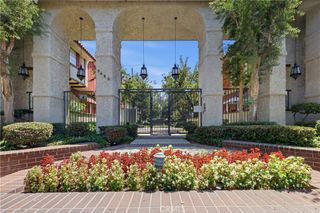 2450 E Del Mar Blvd 17, Pasadena, CA 91107