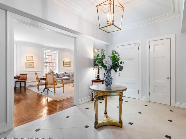 232 E WALTON Place 5E, Chicago, IL 60611