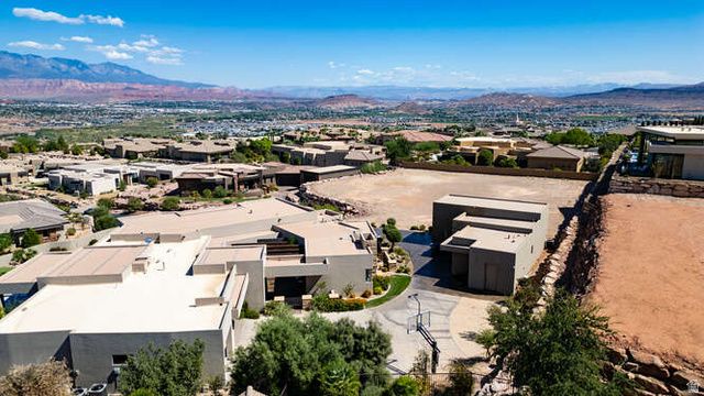 2040 S PINNACLE CIR, St. George, UT 84790