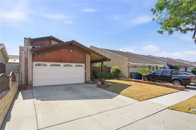 9120 Bartley, Santa Fe Springs, CA 90670