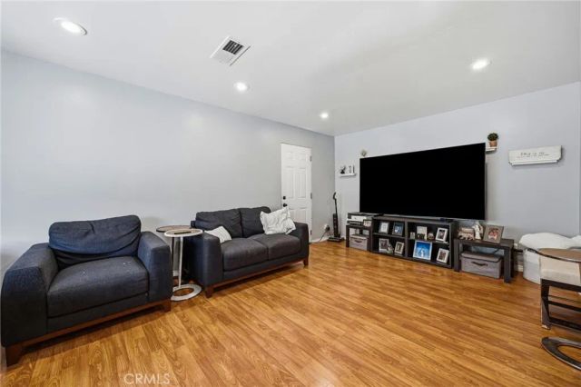 9120 Bartley, Santa Fe Springs, CA 90670