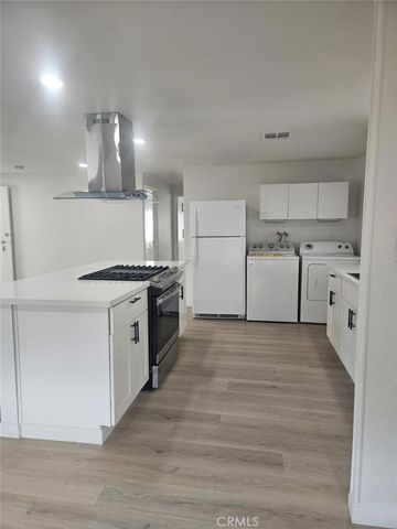725 THORNTON W 97, Hemet, CA 92543