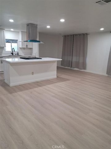 725 THORNTON W 97, Hemet, CA 92543