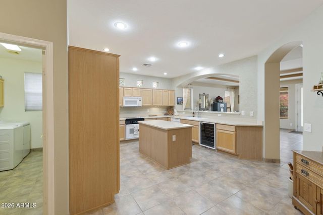 9327 E ARROWVALE Drive, Sun Lakes, AZ 85248