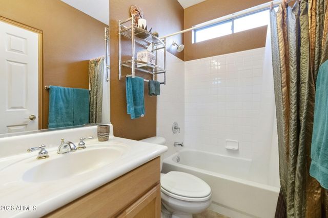 9327 E ARROWVALE Drive, Sun Lakes, AZ 85248