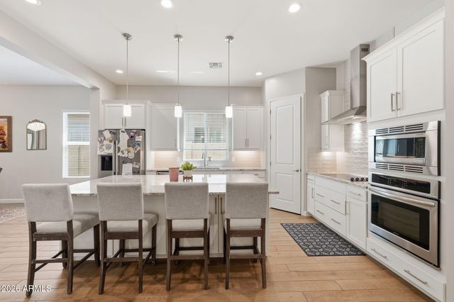 6620 E LIBBY Street, Phoenix, AZ 85054