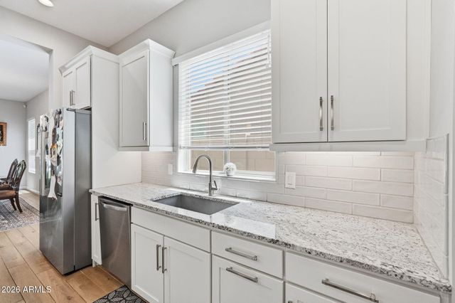 6620 E LIBBY Street, Phoenix, AZ 85054