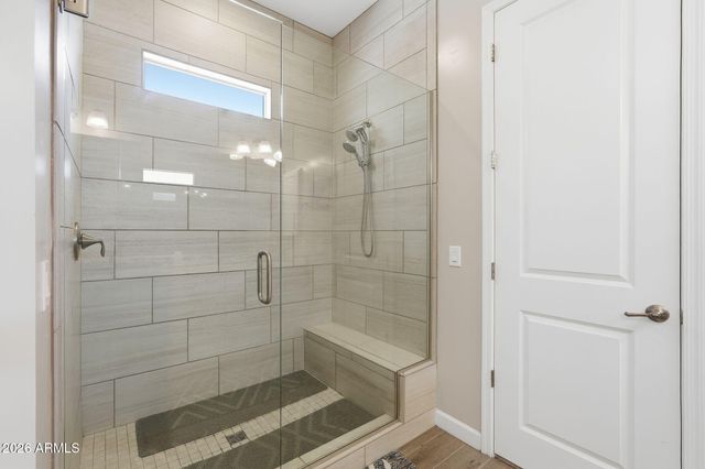 6620 E LIBBY Street, Phoenix, AZ 85054