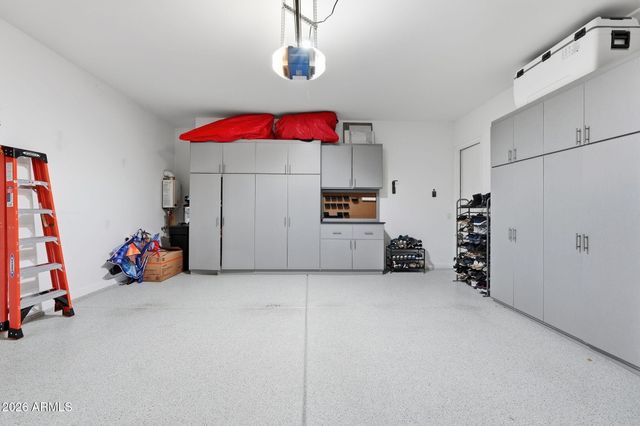 6620 E LIBBY Street, Phoenix, AZ 85054