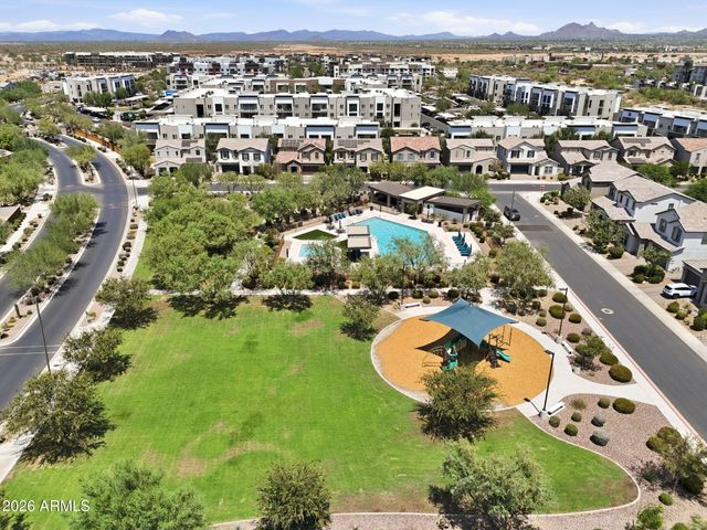 6620 E LIBBY Street, Phoenix, AZ 85054