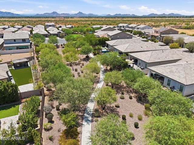 6620 E LIBBY Street, Phoenix, AZ 85054