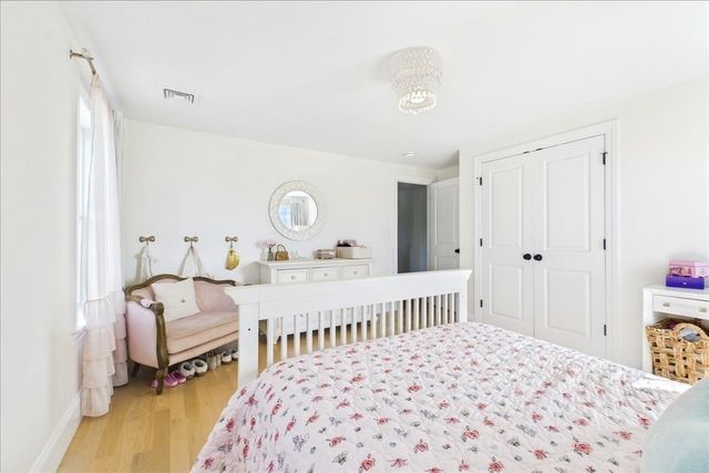 6 Karas Way, Plymouth, MA 02360