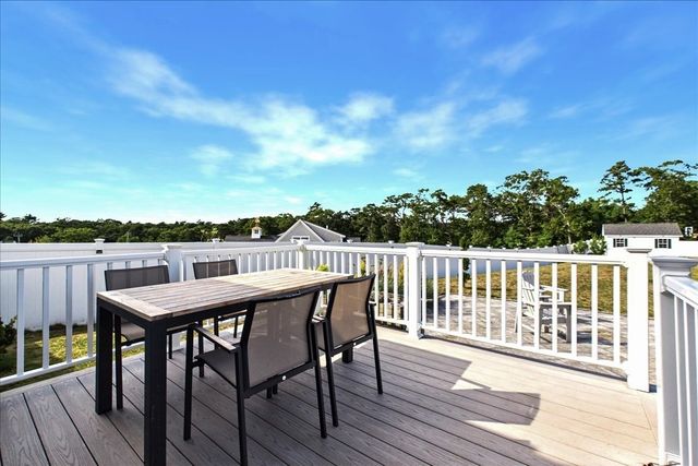 6 Karas Way, Plymouth, MA 02360