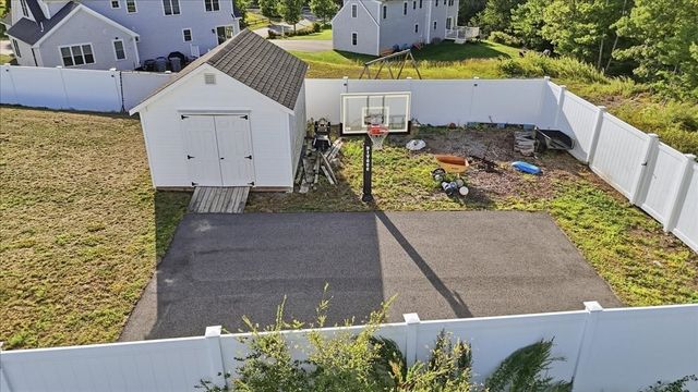 6 Karas Way, Plymouth, MA 02360