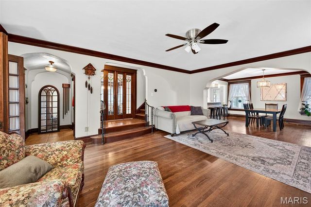 4968 Winona Avenue, St Louis, MO 63109