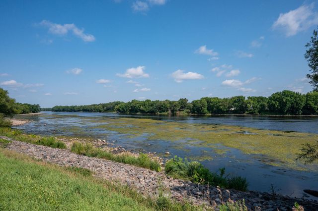 660 Riverview Drive 590, Monticello, MN 55362