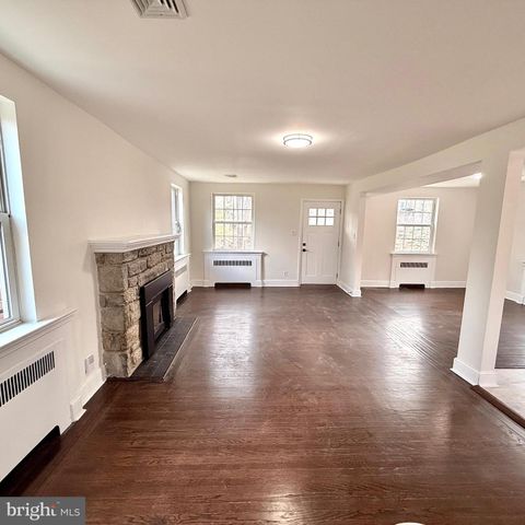 320 SHORT LN, Elkins Park, PA 19027
