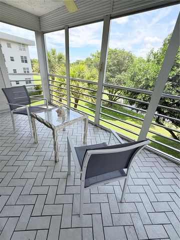 4020 W Palm Aire Dr 403, Pompano Beach, FL 33069