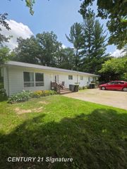 1306 Glen Road, Midland, MI 48640