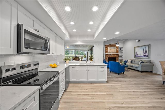 2900 SANDPIPER PLACE, Clearwater, FL 33762