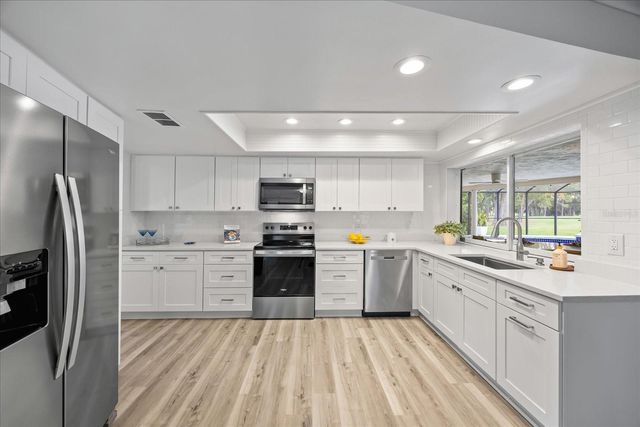 2900 SANDPIPER PLACE, Clearwater, FL 33762