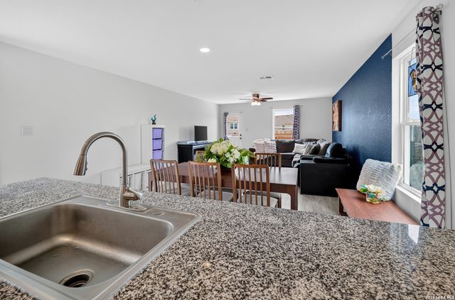 8183 Nube Medina, San Antonio, TX 78252