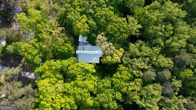 1121 Dawn View Lane NW, Atlanta, GA 30327