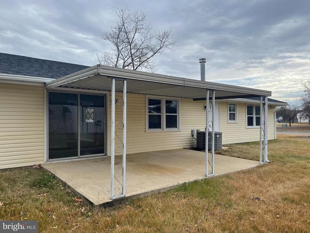 1922 MICHAEL RD, Waldorf, MD 20601