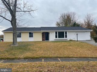 1922 MICHAEL RD, Waldorf, MD 20601