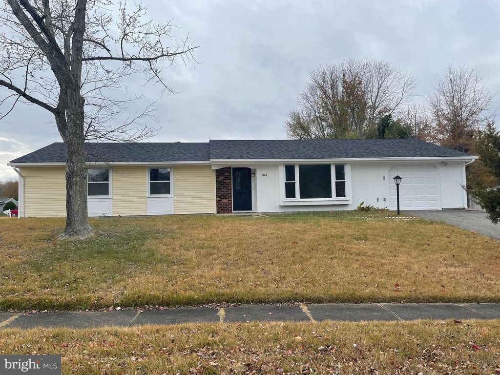 1922 MICHAEL RD, Waldorf, MD 20601