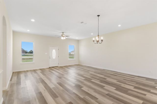 398 Private Road 7413, Wills Point, TX 75169