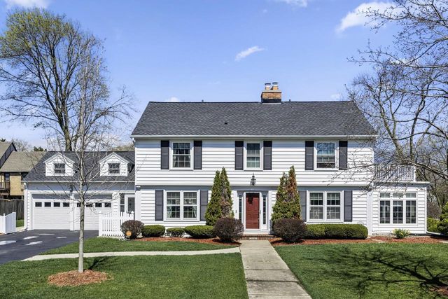 306 Vincennes CIRCLE, Racine, WI 53402