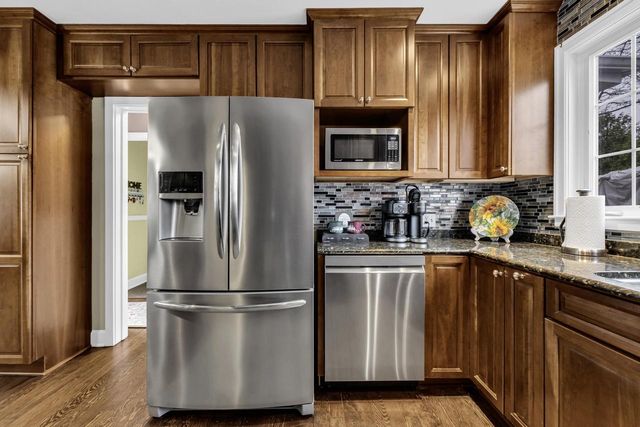 306 Vincennes CIRCLE, Racine, WI 53402