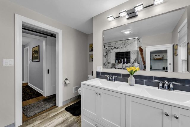 306 Vincennes CIRCLE, Racine, WI 53402