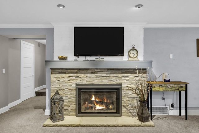 306 Vincennes CIRCLE, Racine, WI 53402