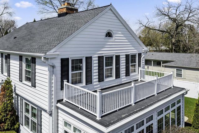 306 Vincennes CIRCLE, Racine, WI 53402