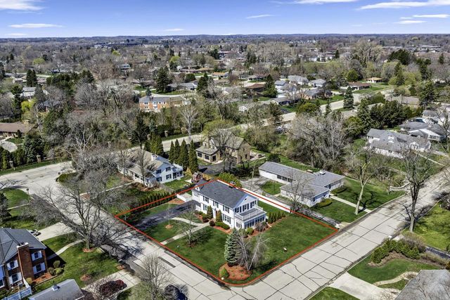 306 Vincennes CIRCLE, Racine, WI 53402