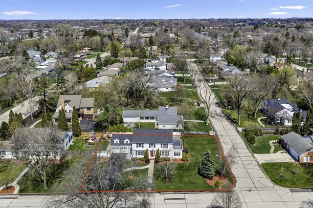 306 Vincennes CIRCLE, Racine, WI 53402