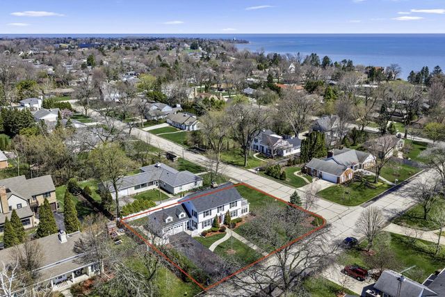 306 Vincennes CIRCLE, Racine, WI 53402