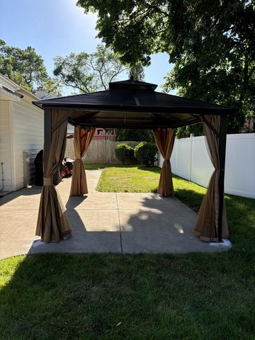 306 Vincennes CIRCLE, Racine, WI 53402