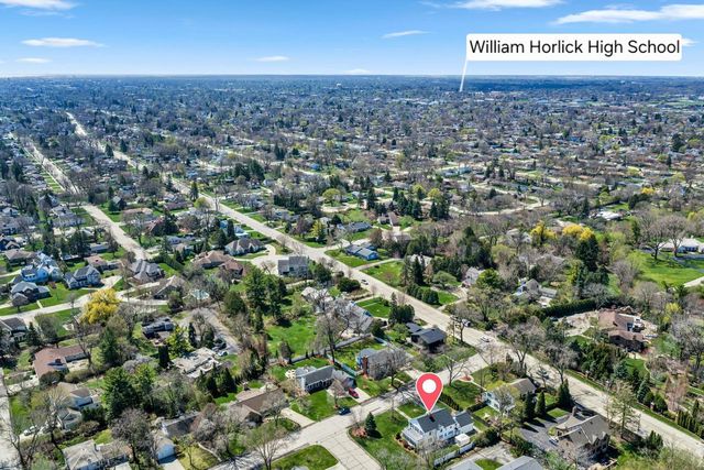 306 Vincennes CIRCLE, Racine, WI 53402