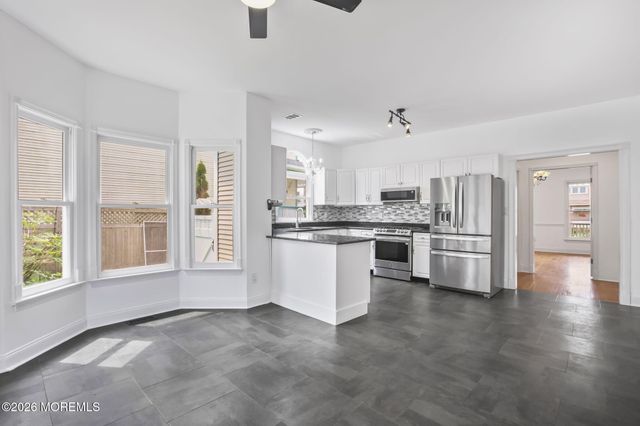 4 Claire Court, Matawan, NJ 07747