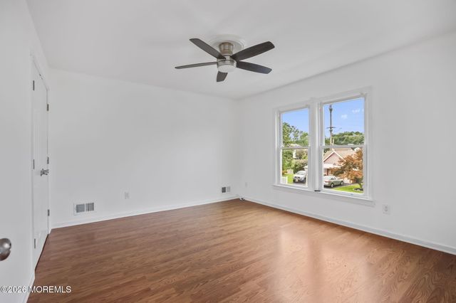 4 Claire Court, Matawan, NJ 07747