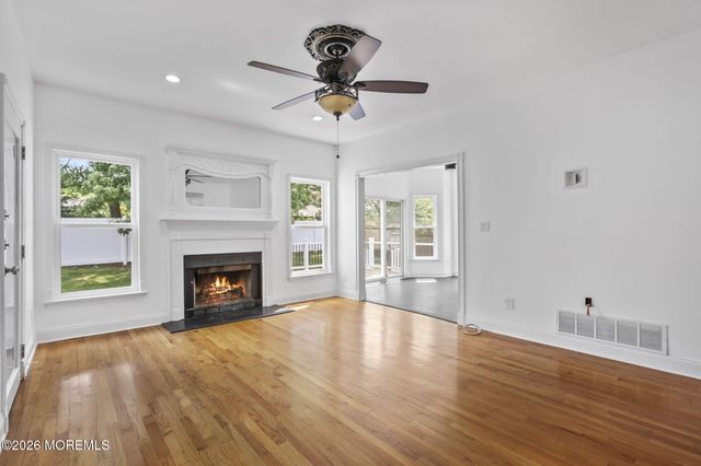 4 Claire Court, Matawan, NJ 07747