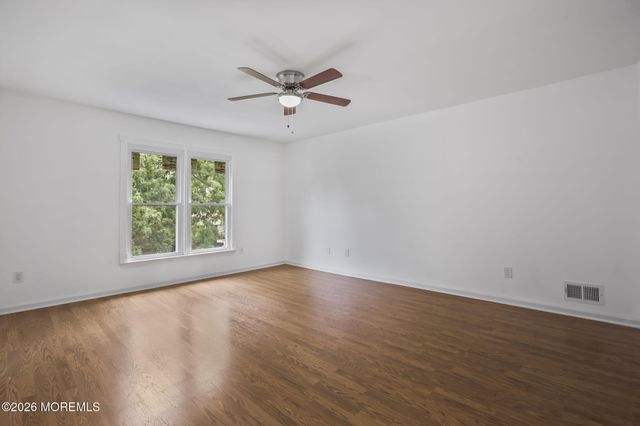 4 Claire Court, Matawan, NJ 07747