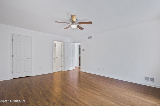 4 Claire Court, Matawan, NJ 07747