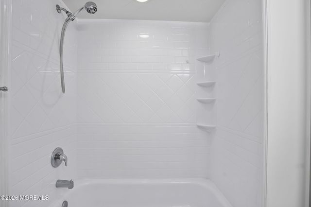 4 Claire Court, Matawan, NJ 07747